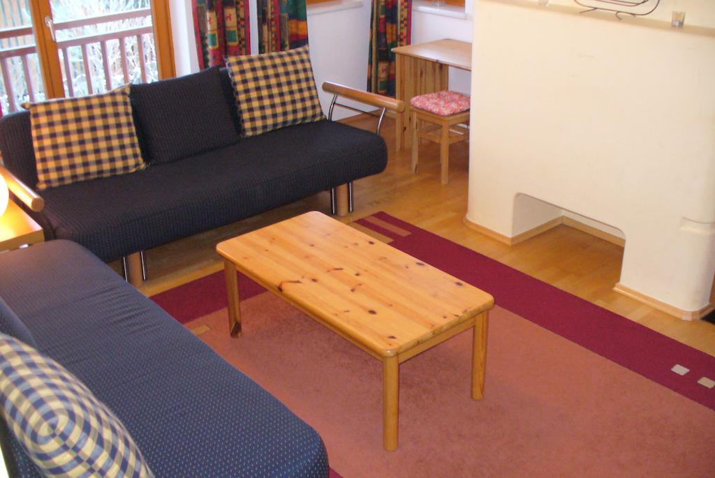 Golf & Ski Appartements Lesak Zell am See Szoba fotó