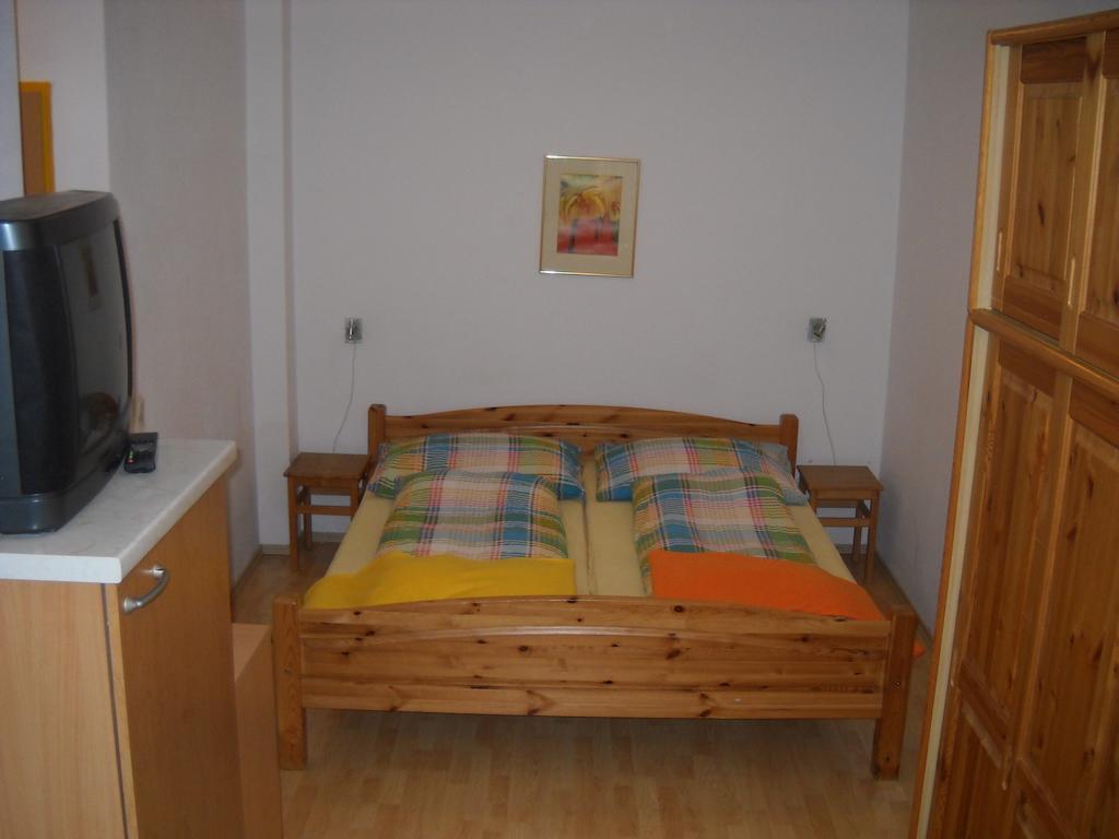 Golf & Ski Appartements Lesak Zell am See Szoba fotó